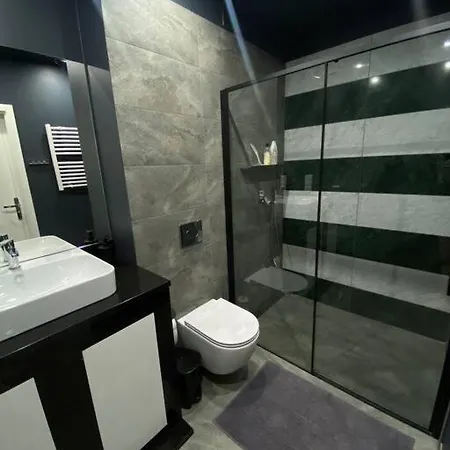 Apartament Jb 56M2 Parking,Balkon,2Sypialnie Legnica Exterior photo
